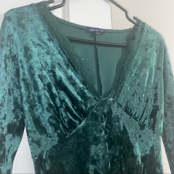 Velour Deep Green Long-Sleeved Mini Dress - Picture 11 of 14